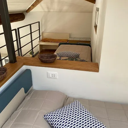 Casa Blu Mare A Due Passi Dal Mare ريفا تريجوسو
